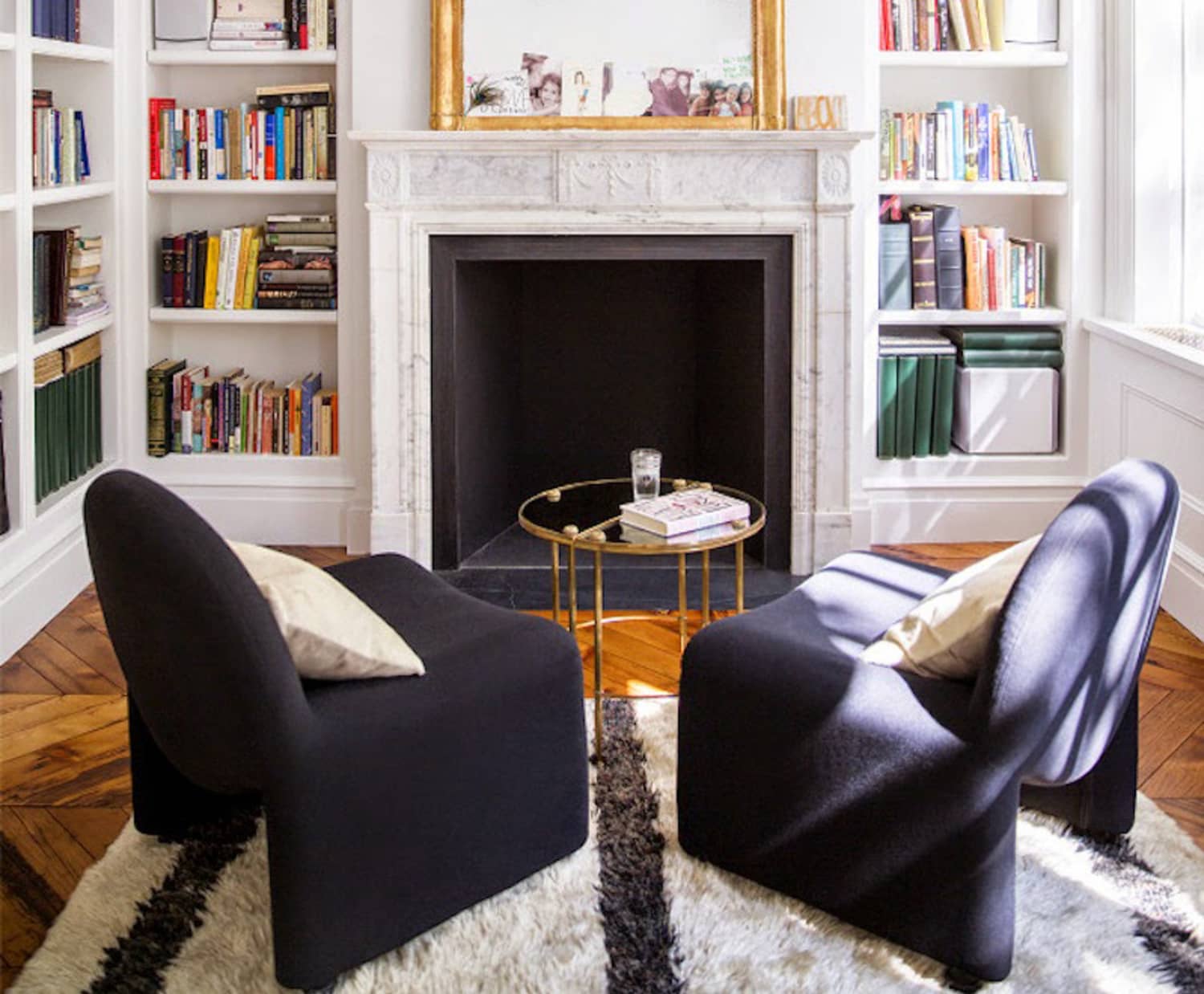 How To Set Up Your Living Room Without A Focus On The Tv Apartment Therapy
