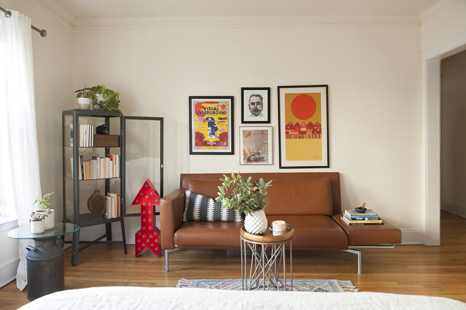 A Small Simple  Chicago Studio Apartment  Apartment  Therapy