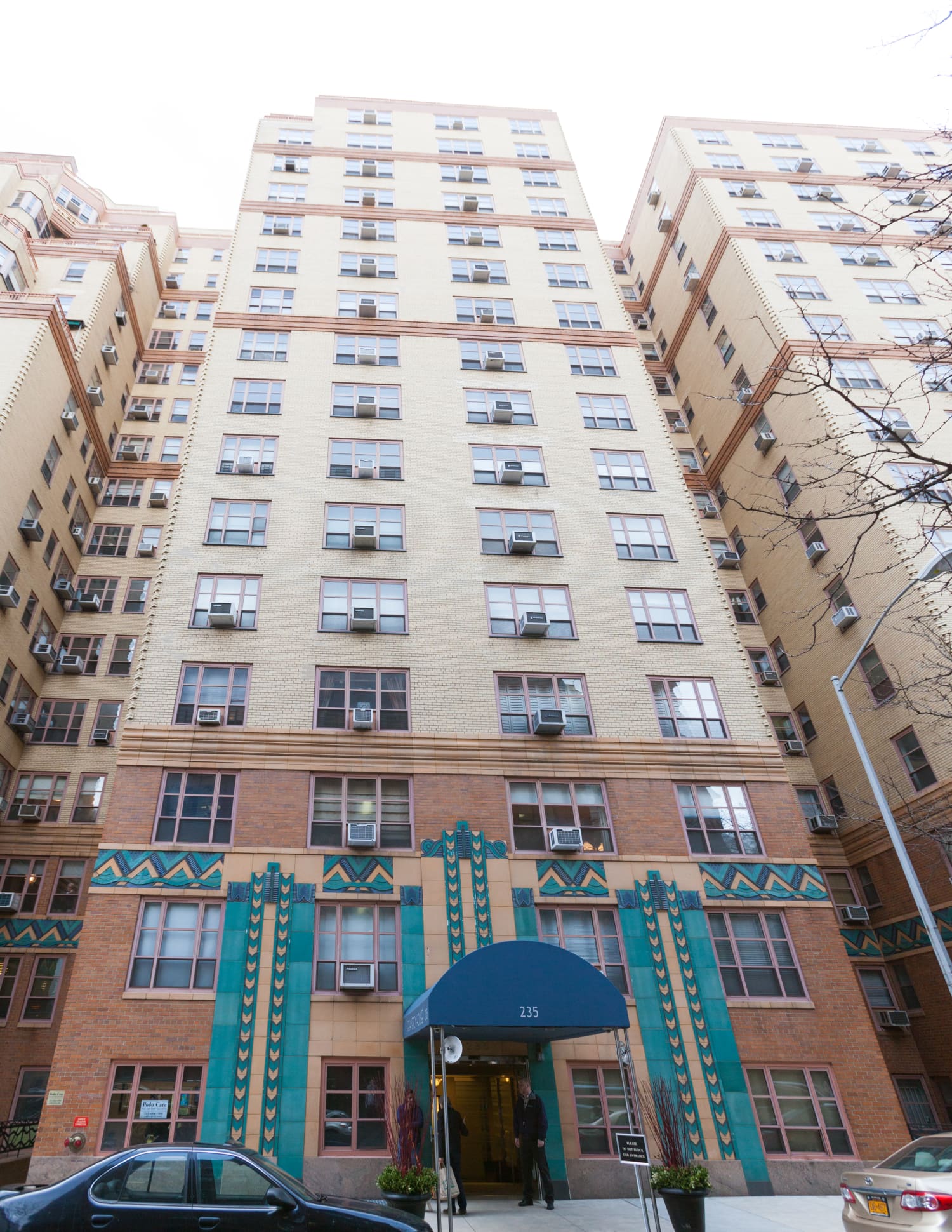 doorman-building-nyc-tips-apartment-therapy