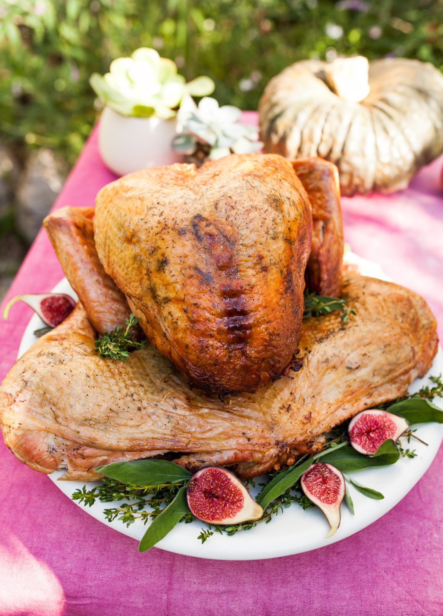 How To Spatchcock A Turkey Kitchn 2326