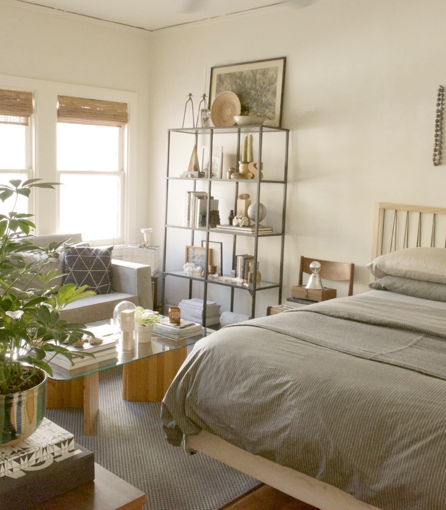 Logan’s Sunny Small Studio in Los Feliz Apartment Therapy