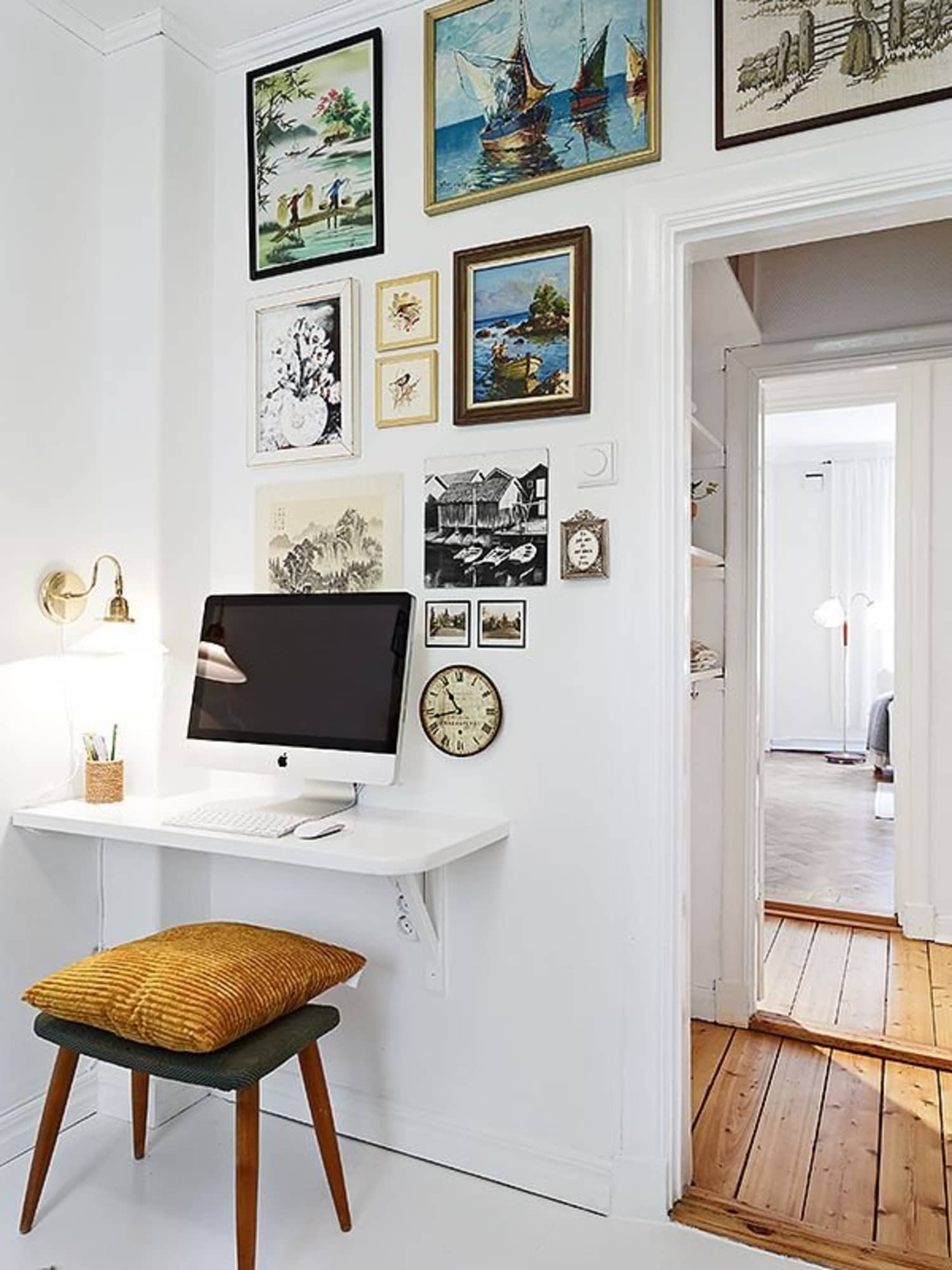 Small Space Solutions The Wall Mounted Desk Apartment Therapy