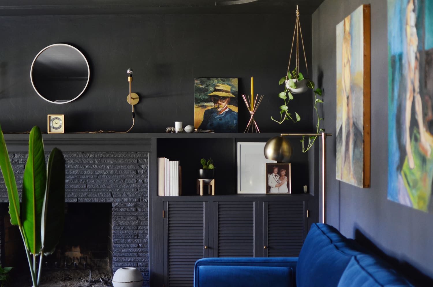 Black Wall Paint Living Room Inspiration | Apartment Therapy