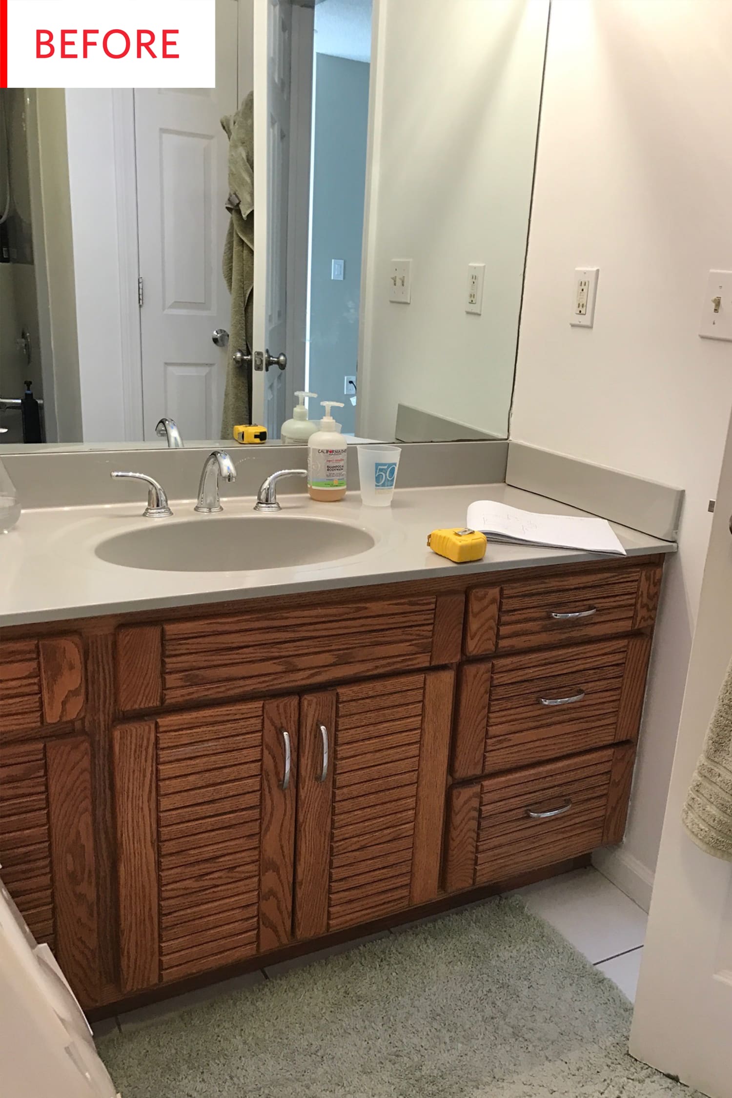 Before & After An 80s Bathroom Gets a New Floor Apartment Therapy