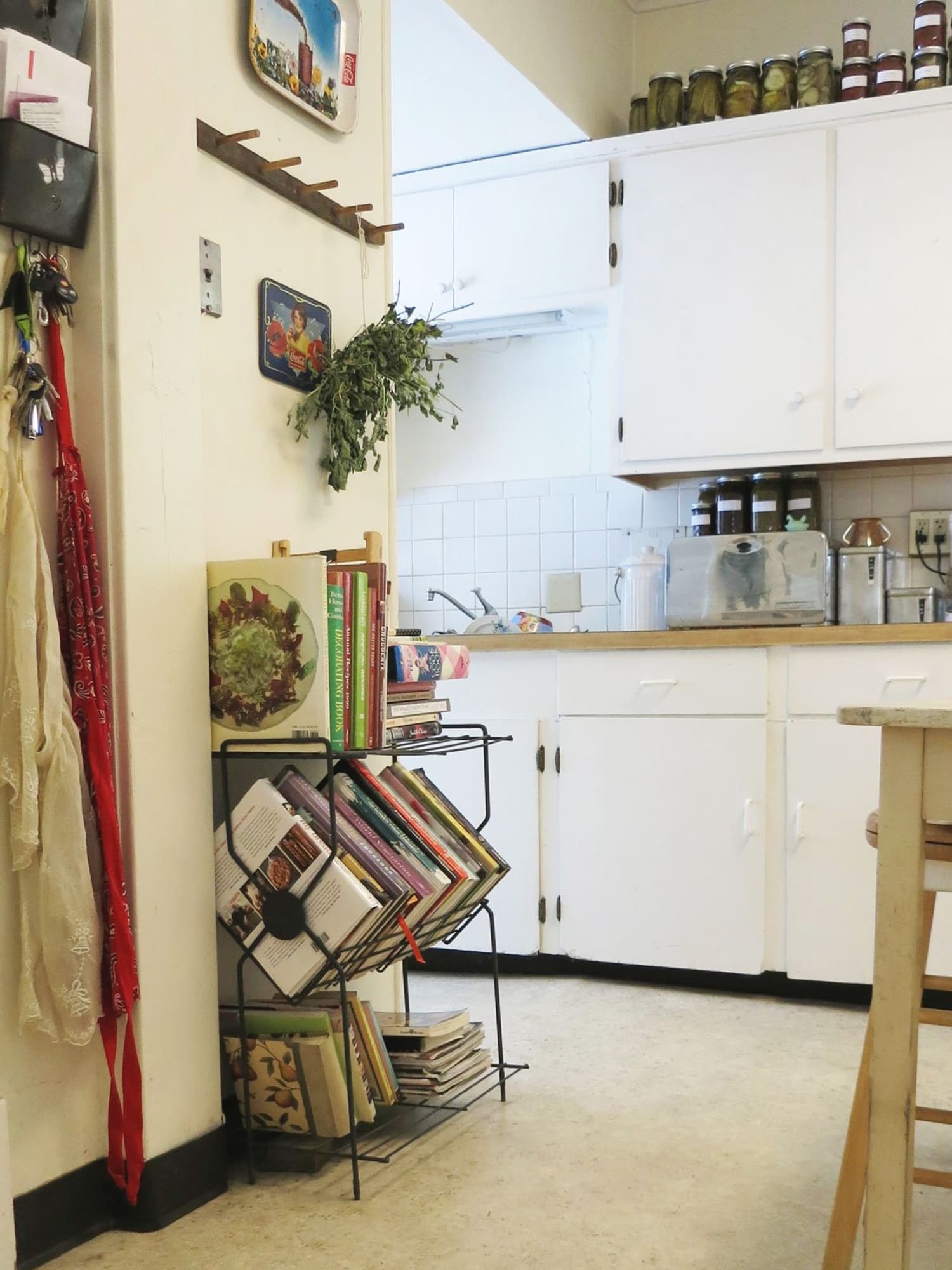 5 Vintage Book Racks For Your Cookbooks Kitchn
