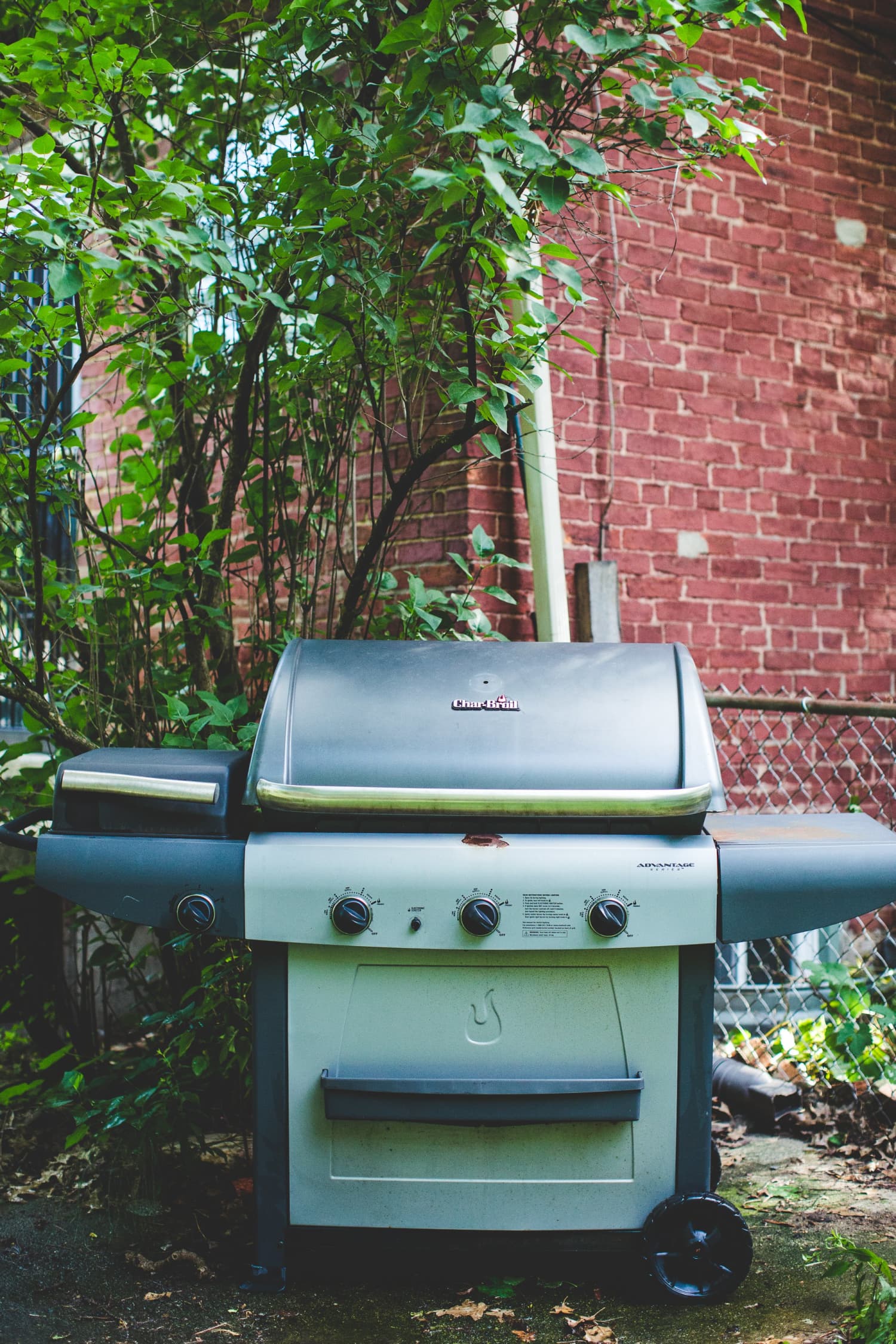 How To Clean a Gas Grill, Start to Finish | Kitchn