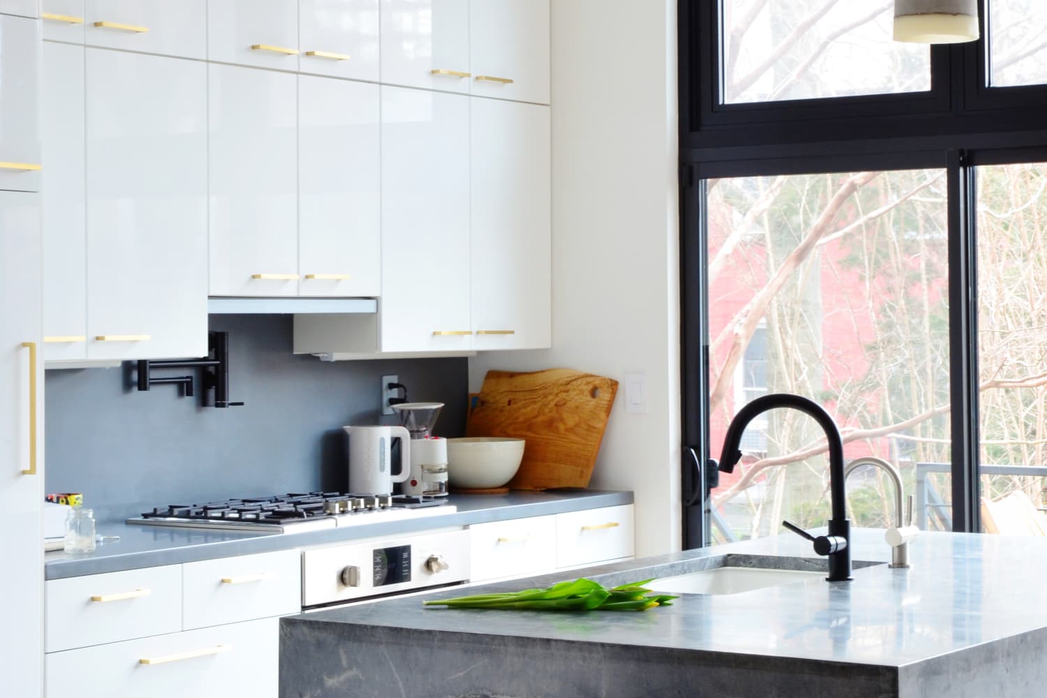 IKEA Kitchen Cabinets: Pro Design Tips for Custom Look | Apartment Therapy