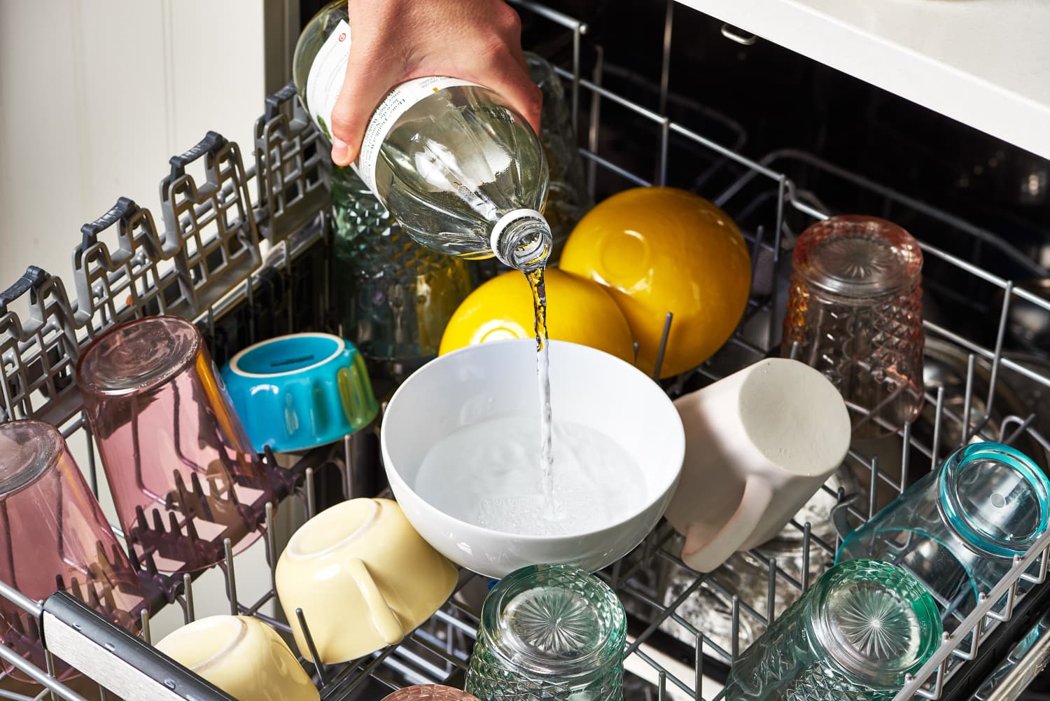 Use Vinegar in the Dishwasher With Dishes as Rinse Aid Apartment Therapy