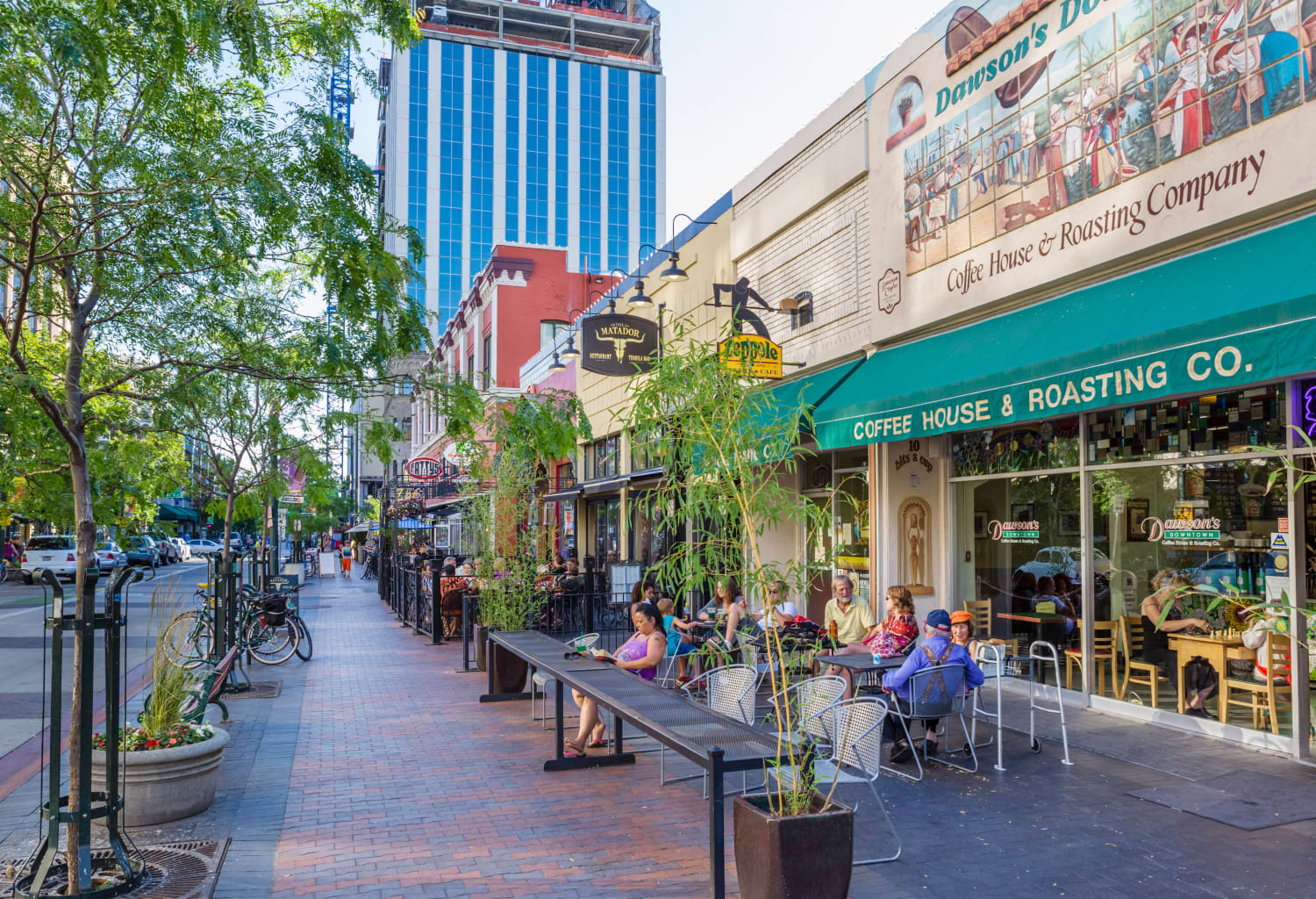 Best College Towns to Live In Apartment Therapy