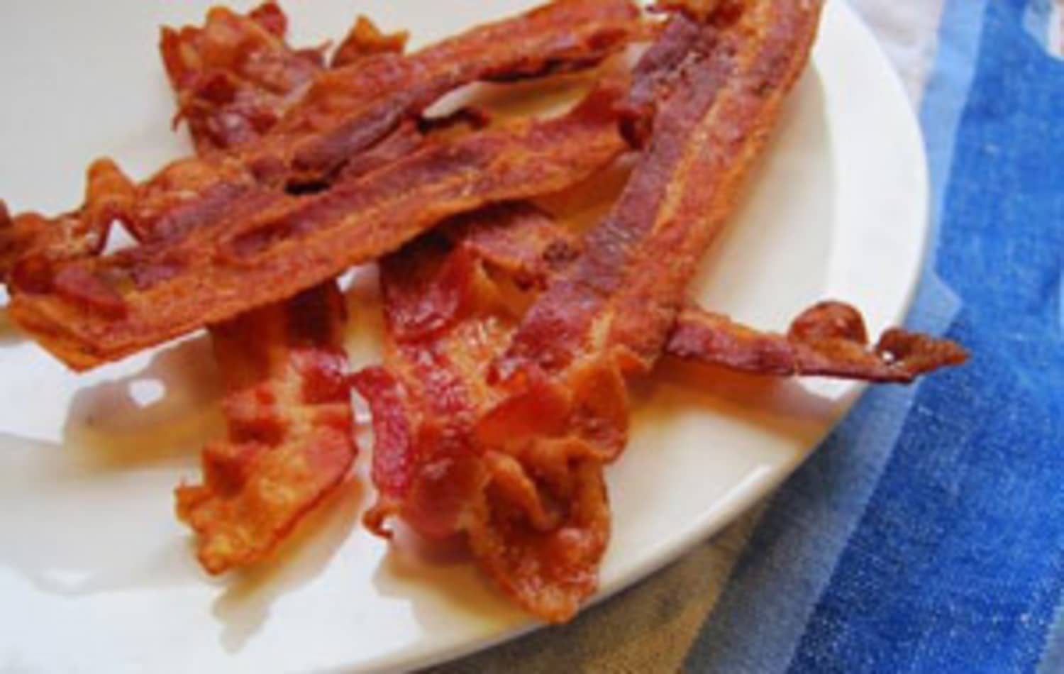 What Is the Best Way to Keep Bacon Warm and Crispy for a Few Hours