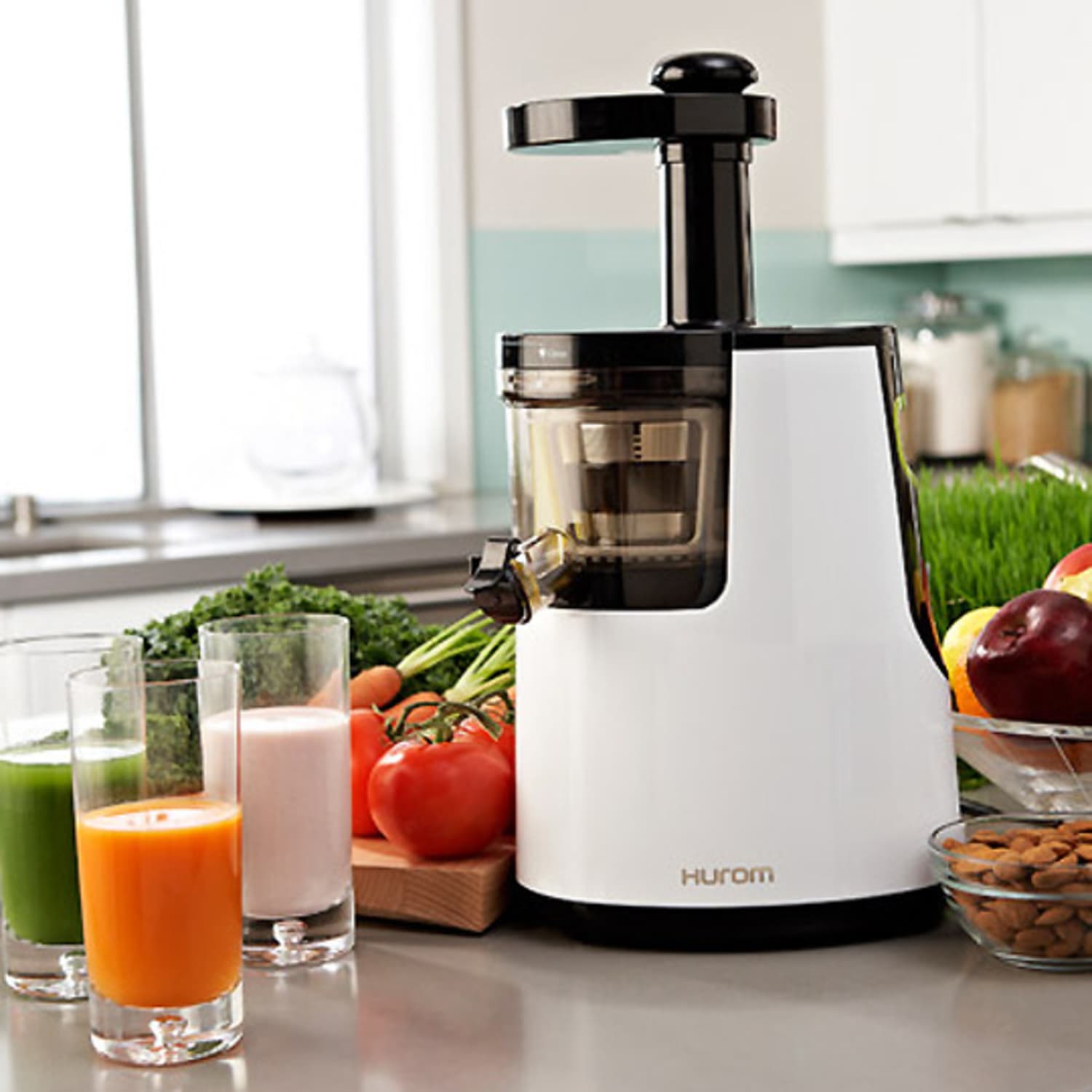 Hurom HH Series Premium Slow Juicer/Smoothie Maker Kitchn