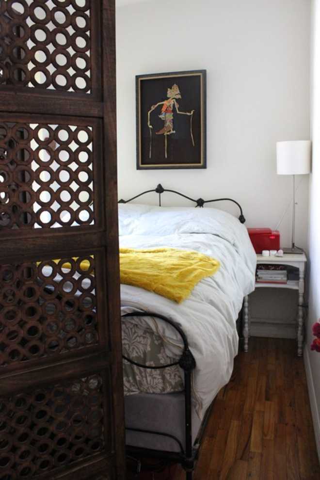 6 Brilliant Ways to Make the Most of a Narrow Bedroom