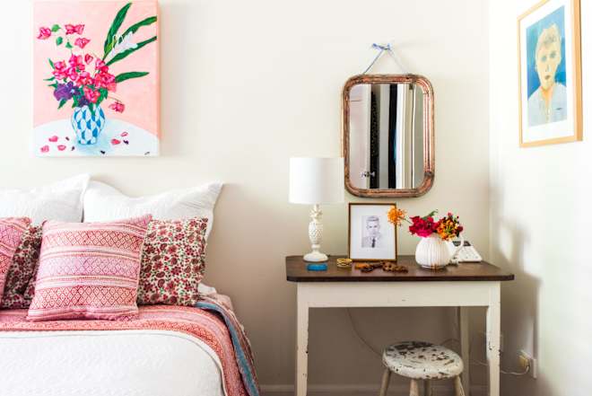 10 Items That Belong Nowhere Near Your Bed If You Want Good Sleep