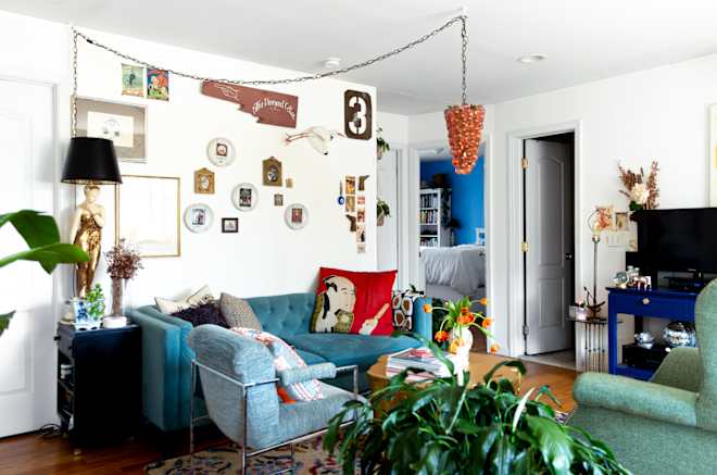 An Apartment’s Eclectic Interior Includes a Grape Chandelier and Other Must-See Decor Treasures