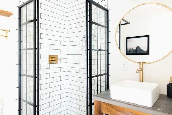 13 Ways to Make Your Windowless Bathroom Less Dreary
