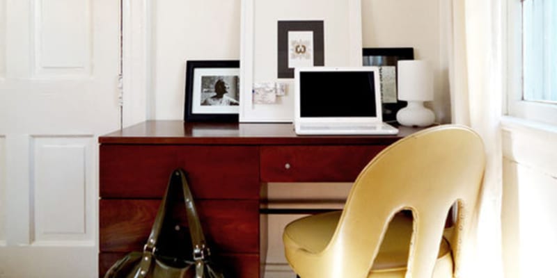 The Entryway Desk A Smart Multipurpose Solution Apartment Therapy