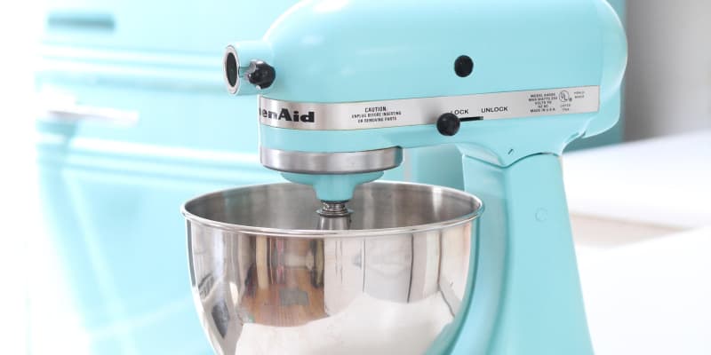 Buitenshuis uit Sortie How To Paint a KitchenAid Mixer a New Color | Apartment Therapy