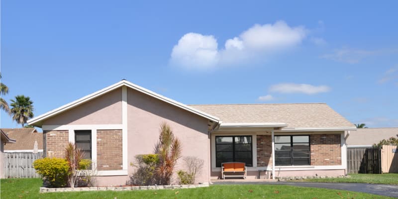 Why Ranch Style Homes Are So Popular in America | Apartment ...