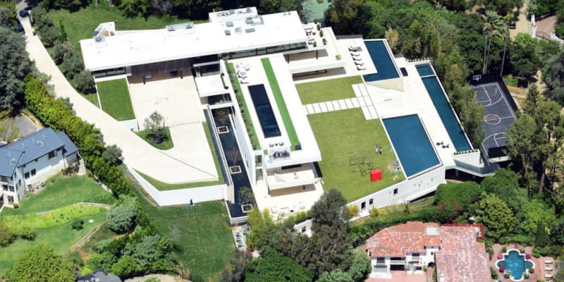 Beyonce And Jay Z Are Reportedly Buying In Bel Air Apartment Therapy