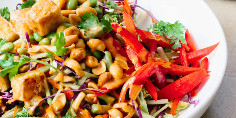 green bean and tofu salad with peanut dressing Crispy tofu salad with peanut-lime dressing