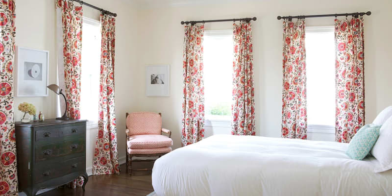 Bedroom two windows outlet