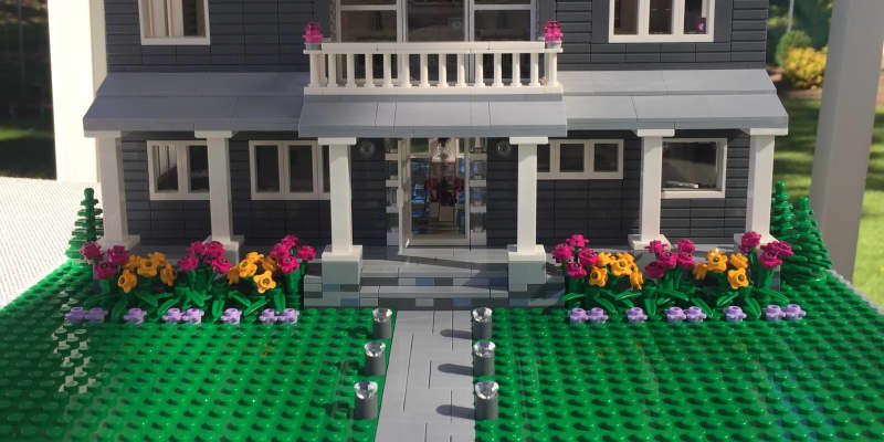 How to make a sales lego model of your house