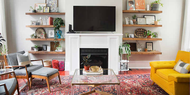 How to decorating living room shelves in simple and creative ways