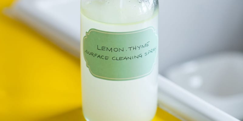 Vinegar store cleaning spray
