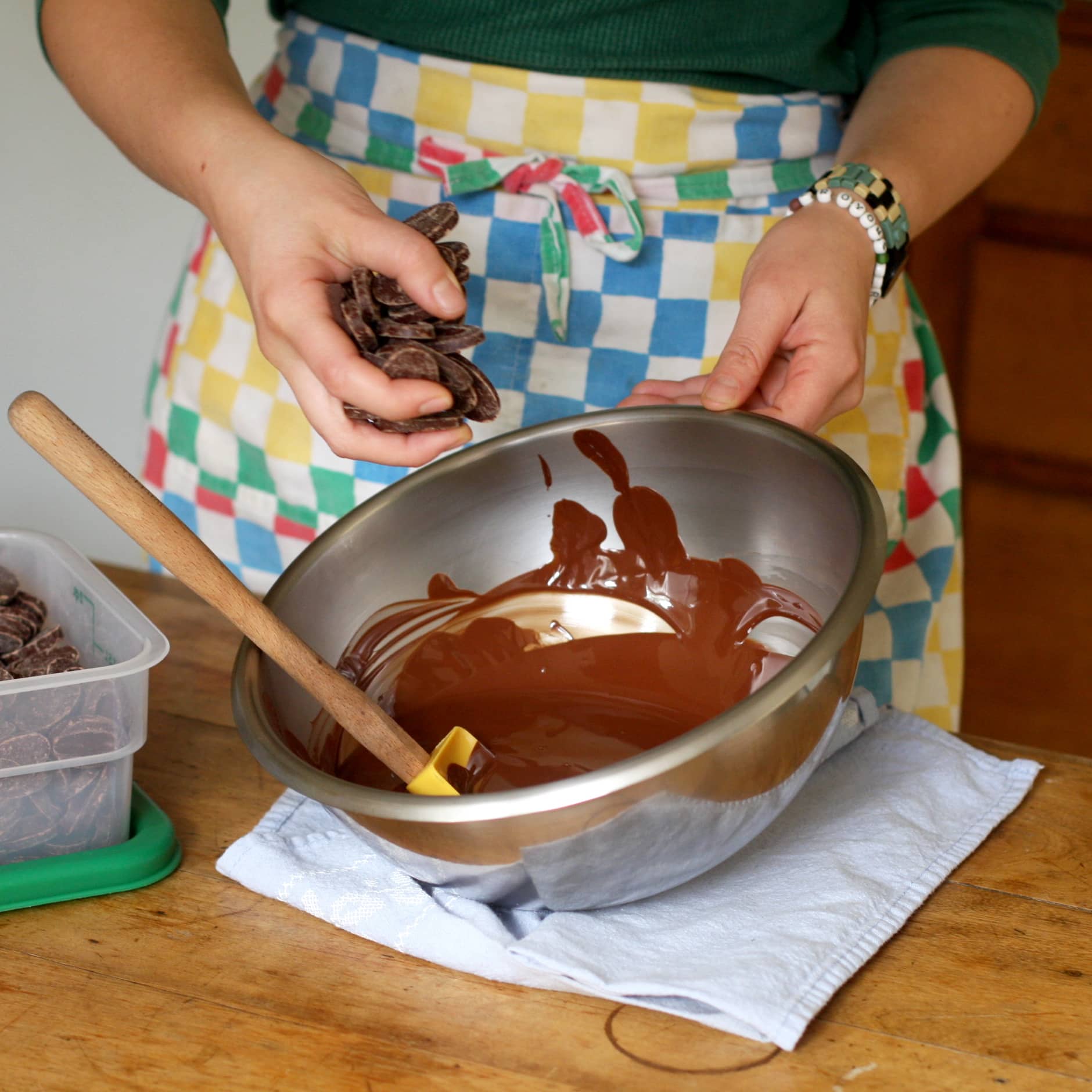 How To Temper Chocolate Without a Thermometer: gallery image 6