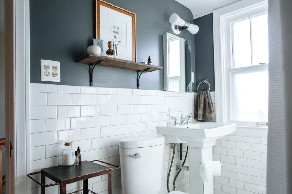 Best Paint Colors for Small Bathrooms Apartment Therapy