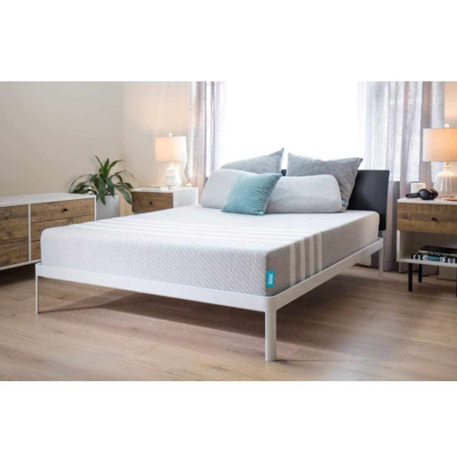 Leesa Memory Foam Mattress Amazon Holiday Sale Deal