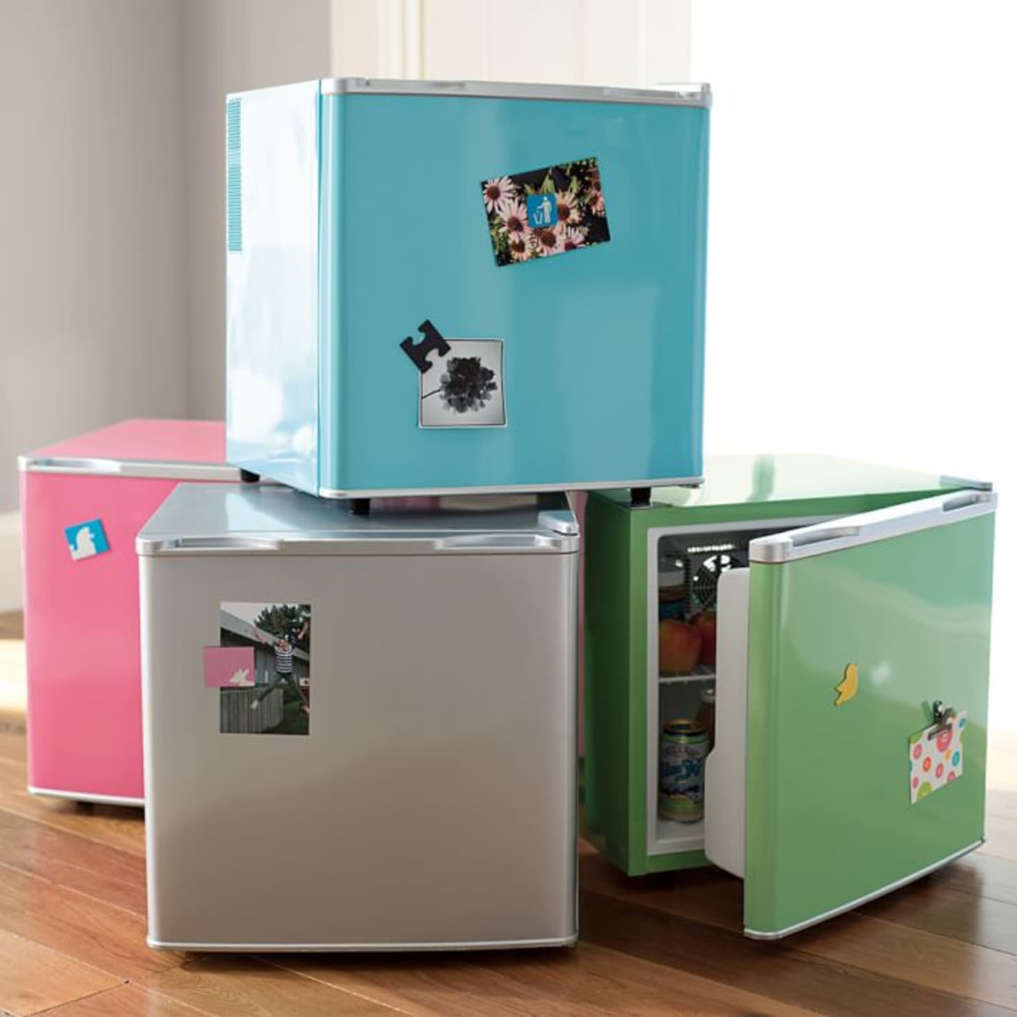 Top 10 Candy Colored Refrigerators For The Coolest Looking