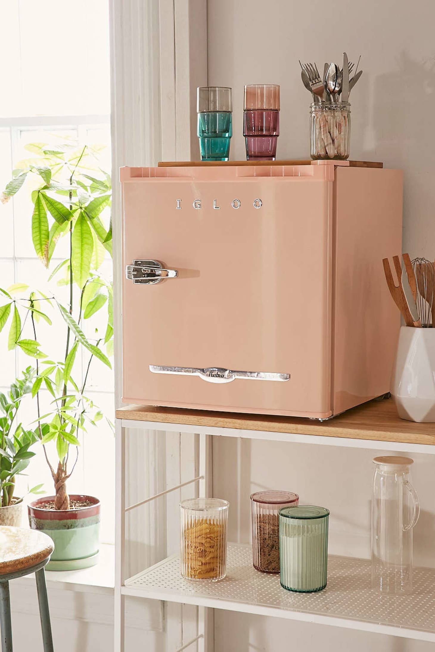 Top 10 Candy Colored Refrigerators For The Coolest Looking