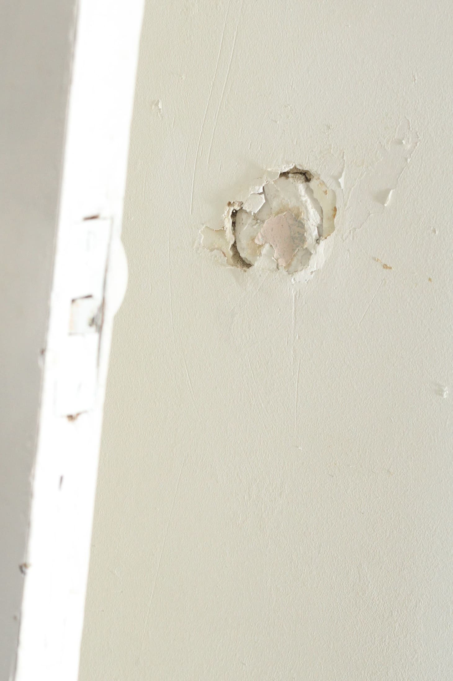How To Patch A Hole In Drywall Or Plaster Walls Apartment
