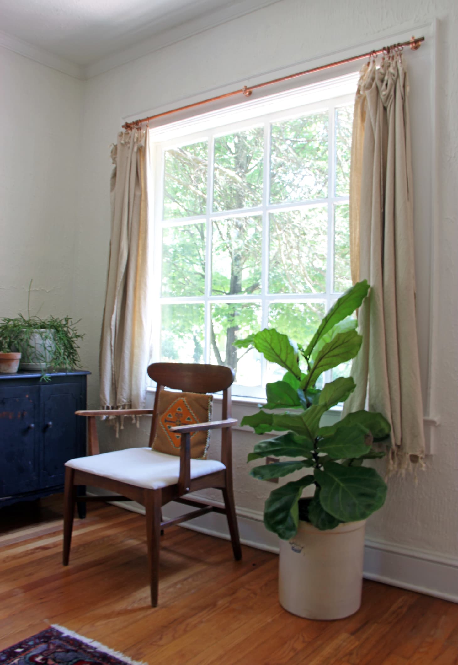 Affordable Easy Copper Pipe Curtain Rod Tutorial Apartment Therapy