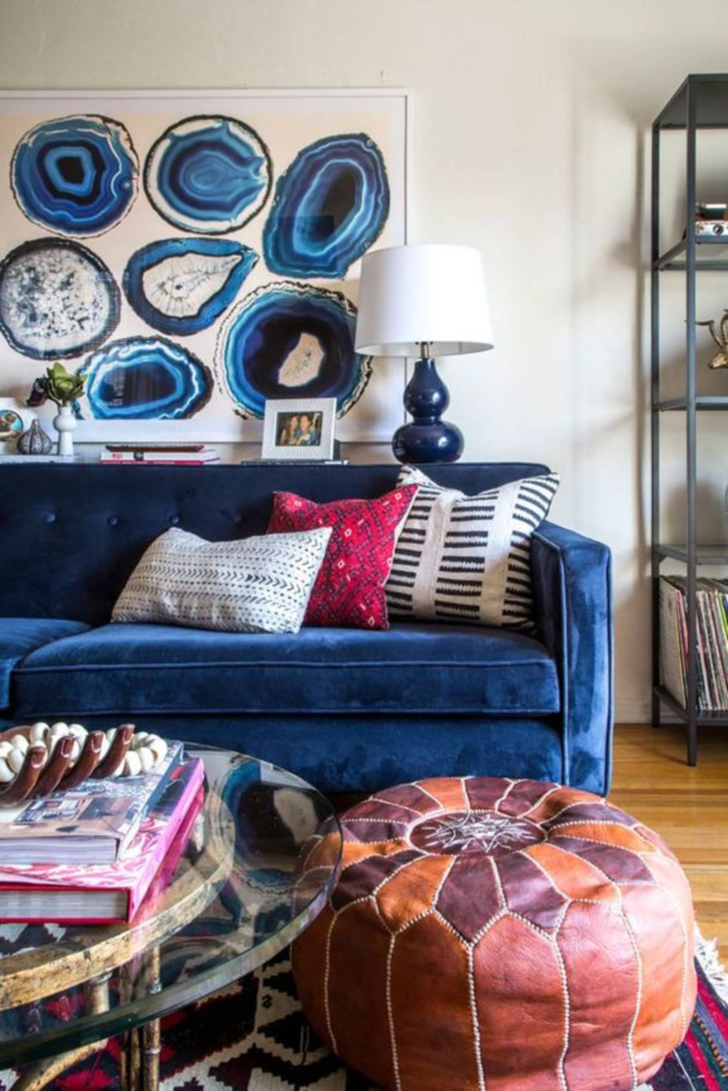 No Fail Recipes For Artfully Arranging Your Sofa Pillows