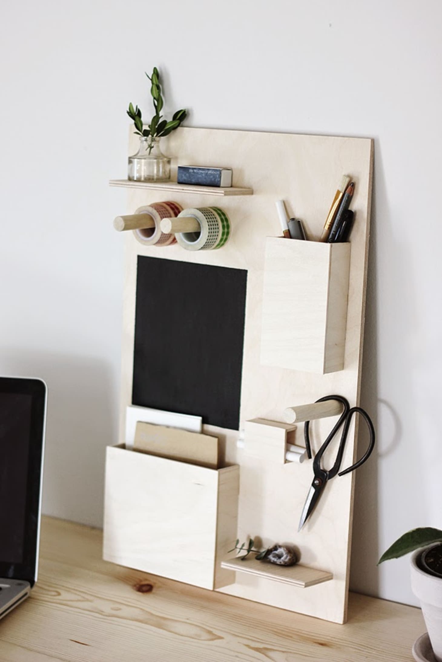 Space Saving Diy Desk Organizers Apartment Therapy