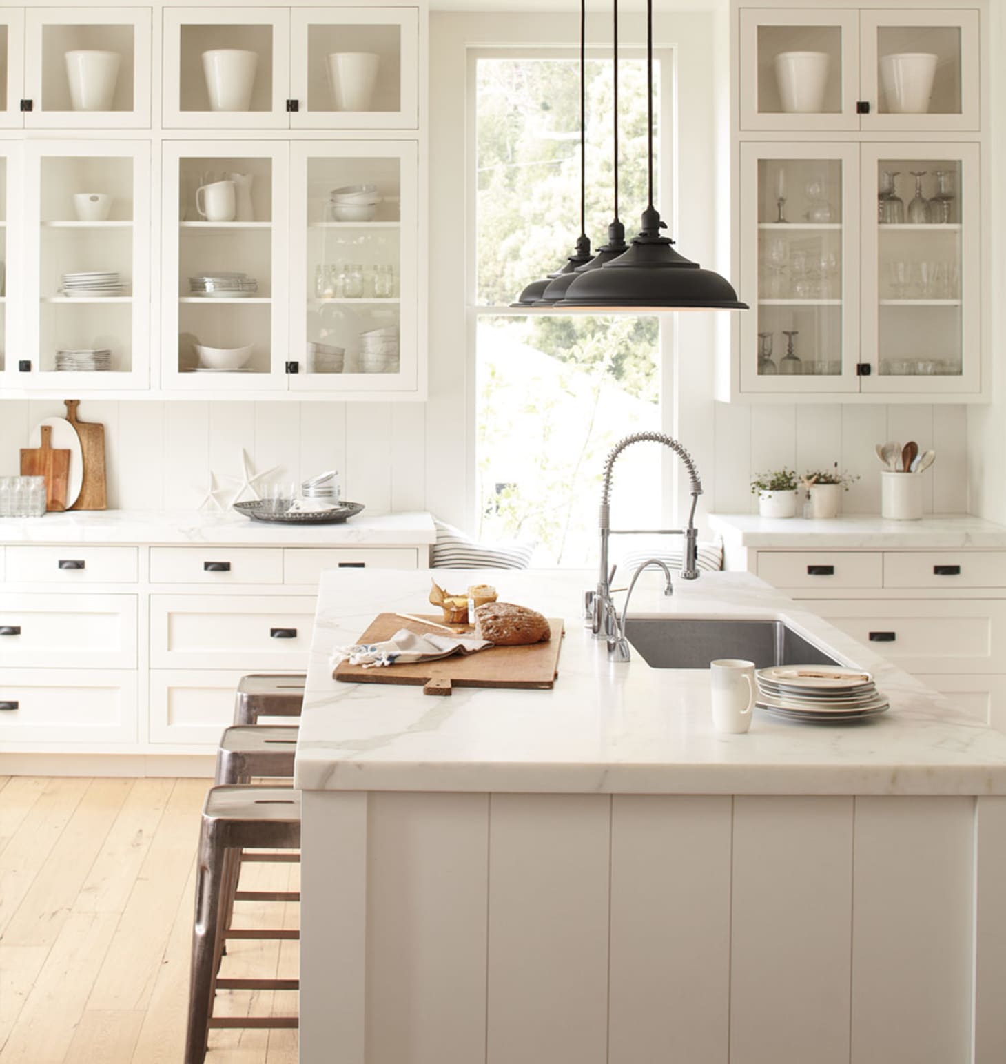 A Gallery of Glass Kitchen Cabinet Doors That Are Gorgeous ...
