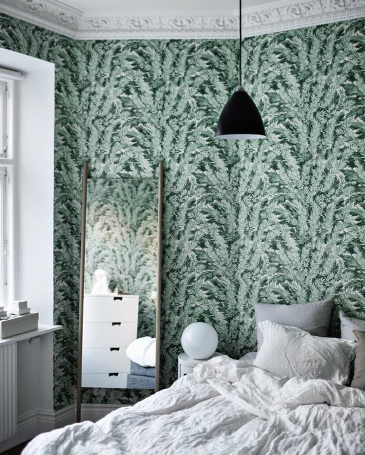 Bold Wallpaper in the Bedroom: 9 Inspirations | Apartment Therapy