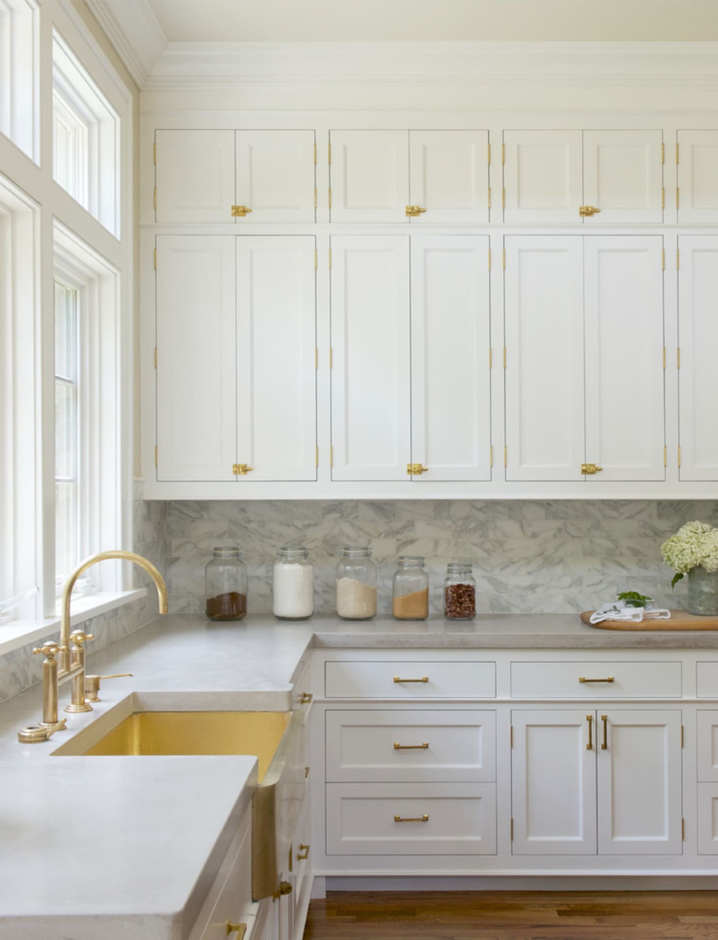 Remodeling Ideas 13 Kitchens With Showstopping Sinks