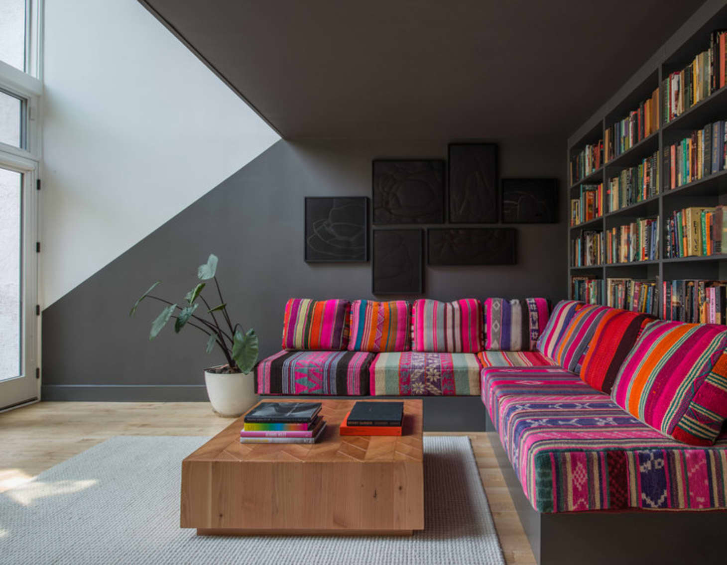 How To Use Serape Blankets In Modern Chic Ways Apartment