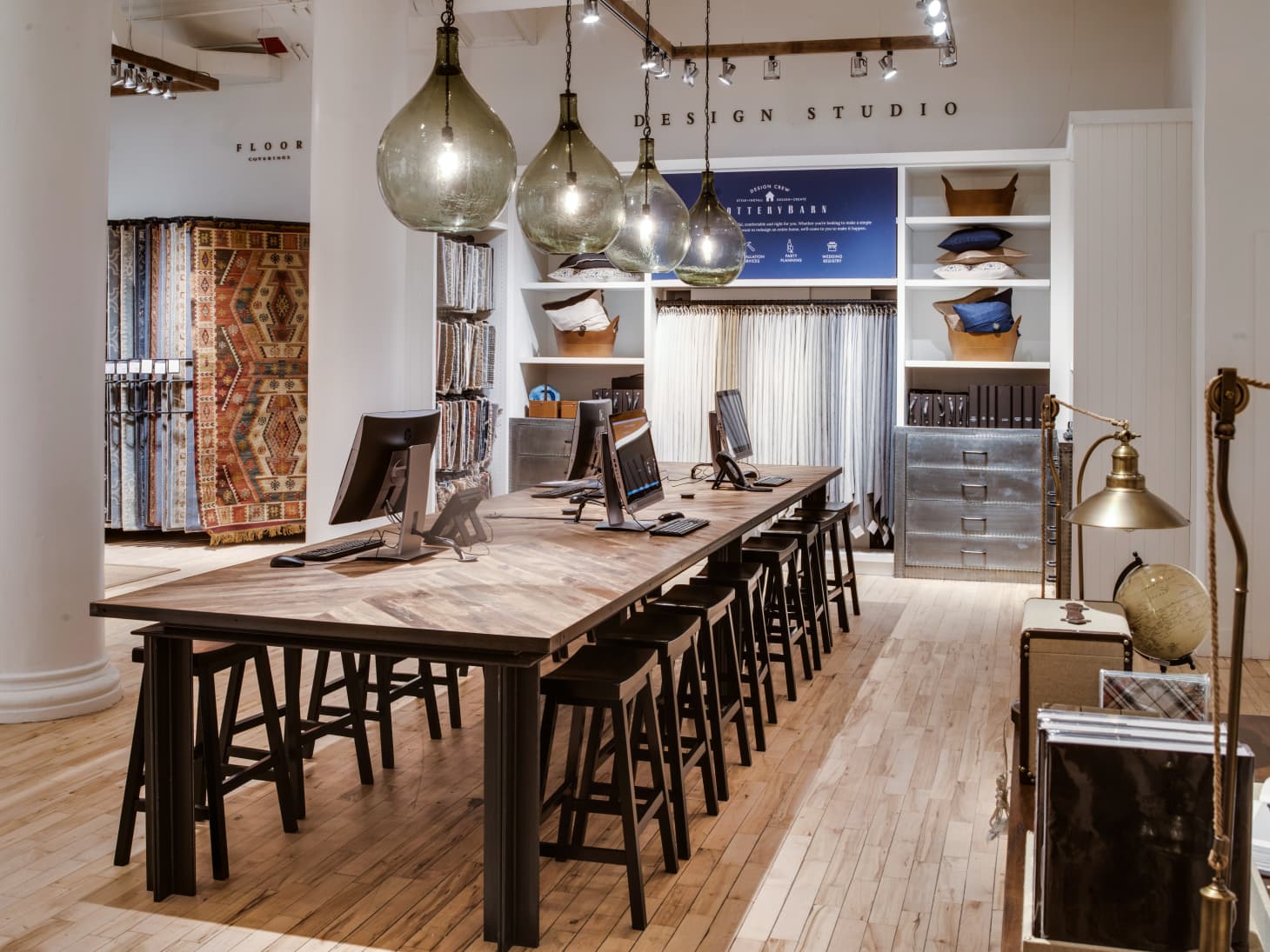 Pottery Barn S New Nyc Flagship Focuses On Small Spaces Easy