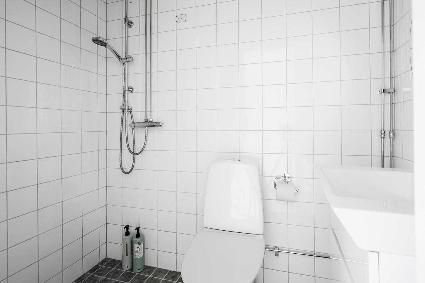 Wet Rooms Have Advantages Over Traditional Bathrooms Apartment
