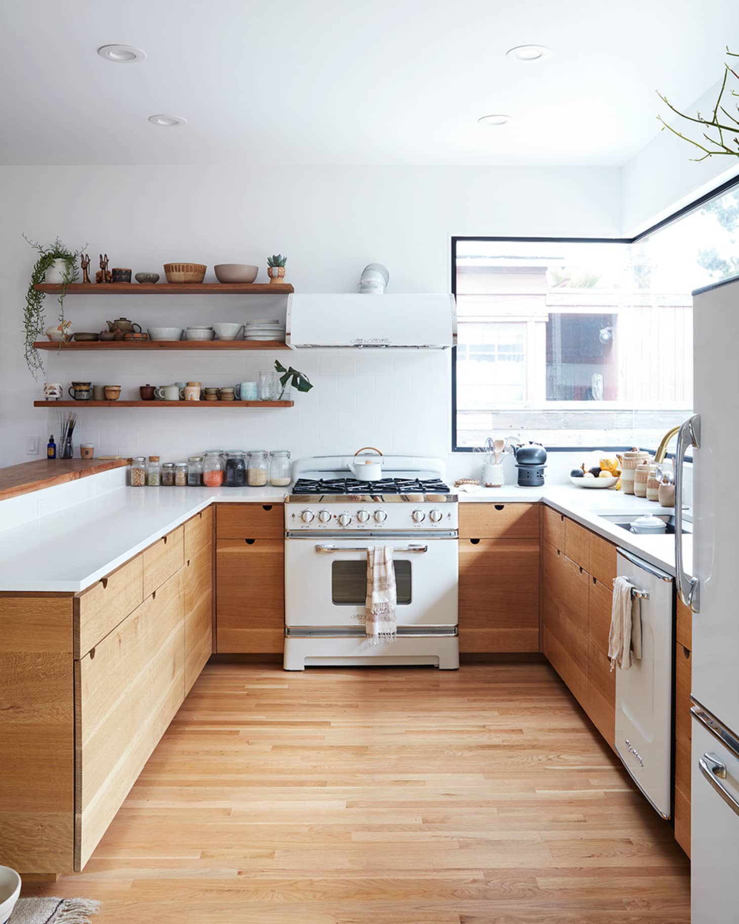 Kitchens Without Upper Cabinets Should You Go Without