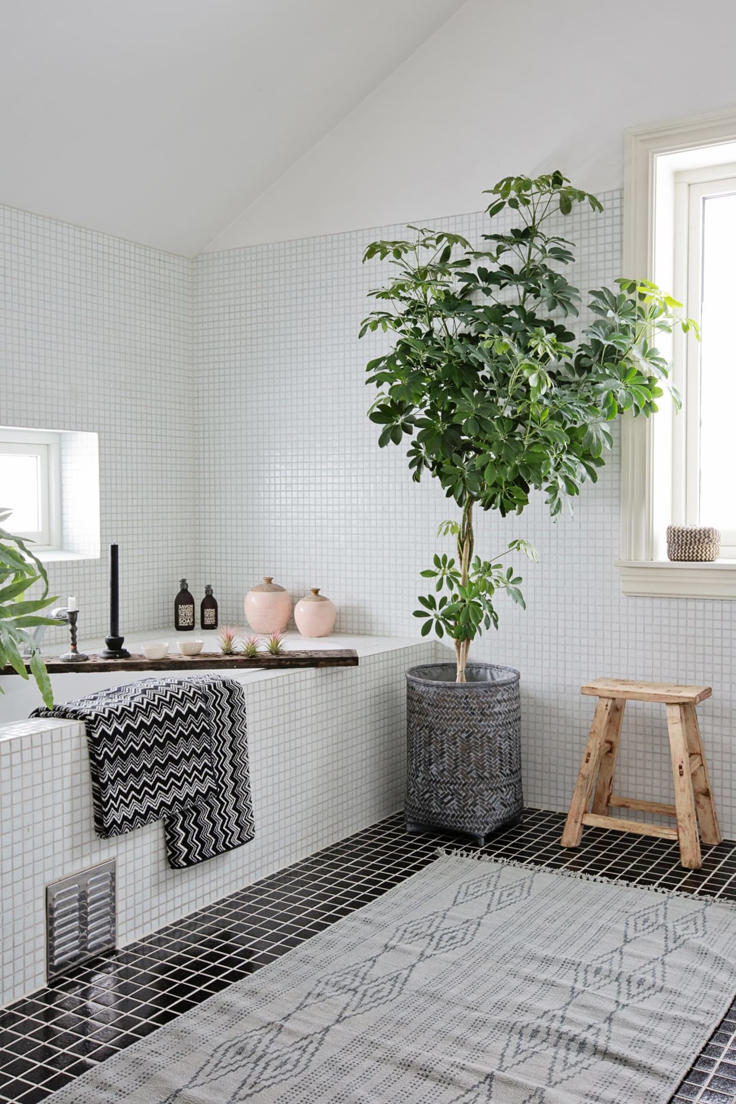 Small Mosaic Tile is Back in Bathrooms | Apartment Therapy