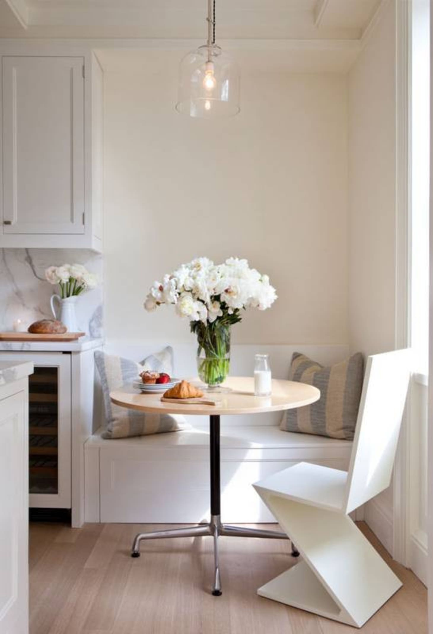 Banquette Built In Benches Add Smart Kitchen Seating Apartment