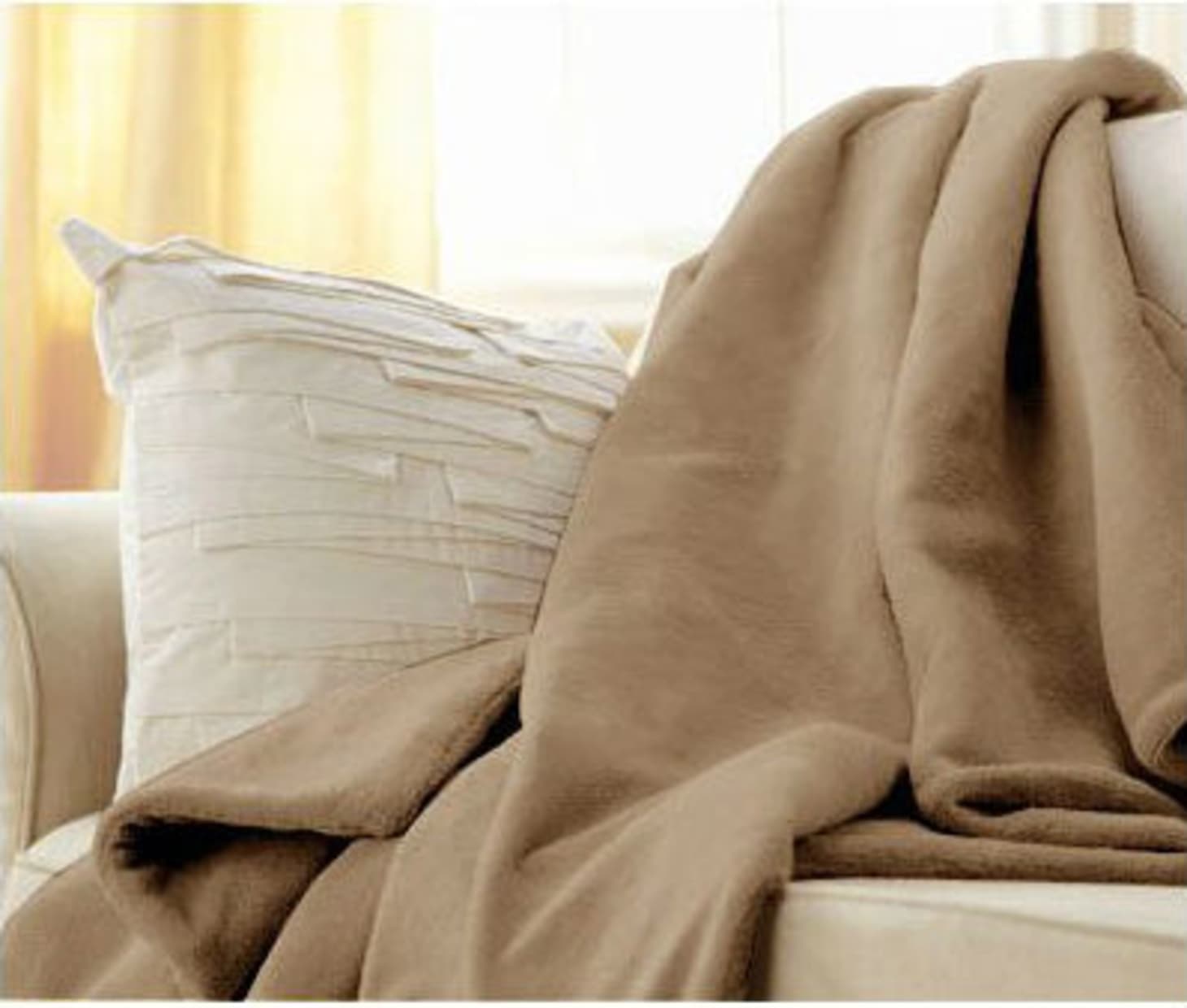 The Best Throw Blankets 2018 Top Rated Picks Apartment Therapy