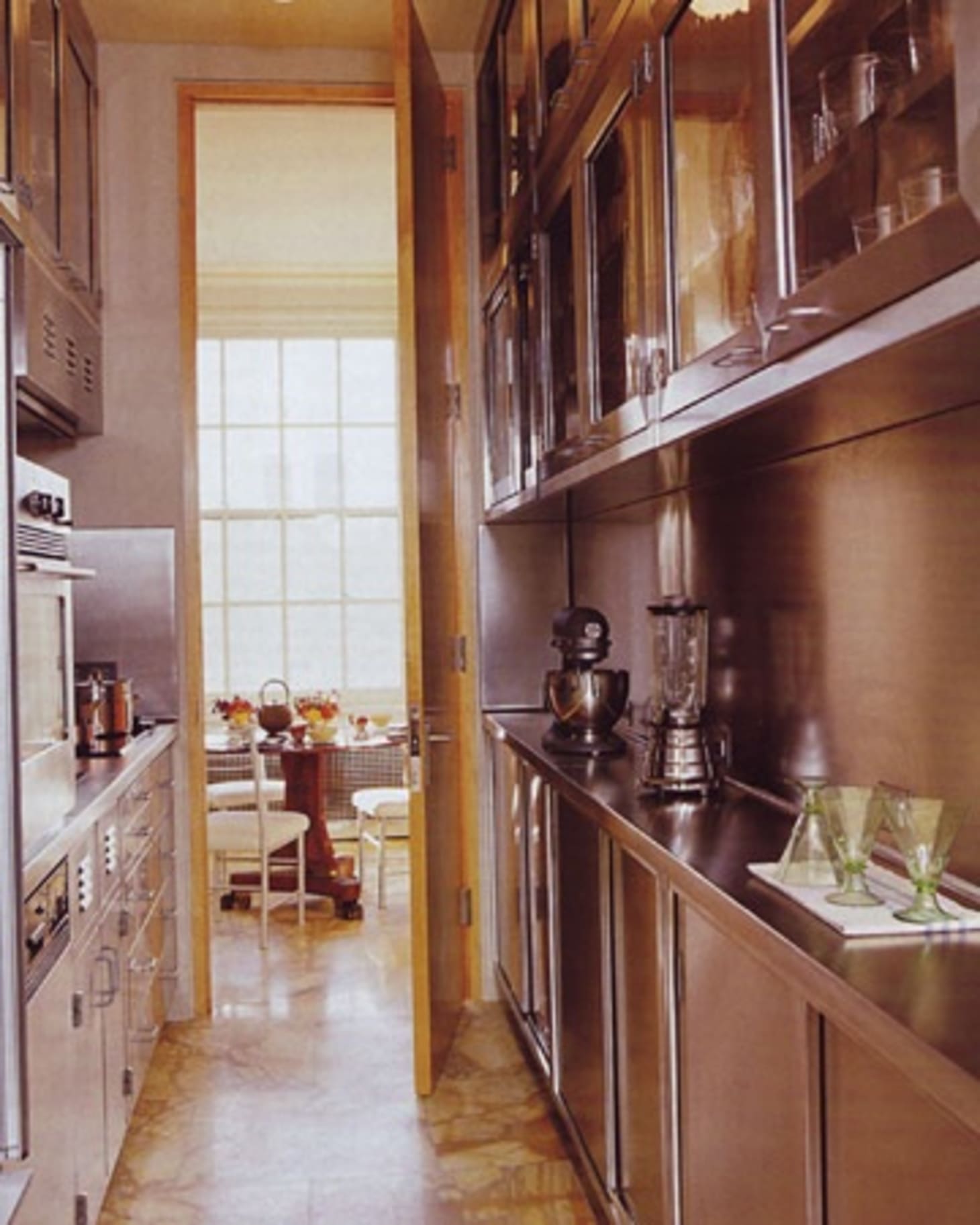 Martha Stewart S Sleek New York City Kitchen Kitchn