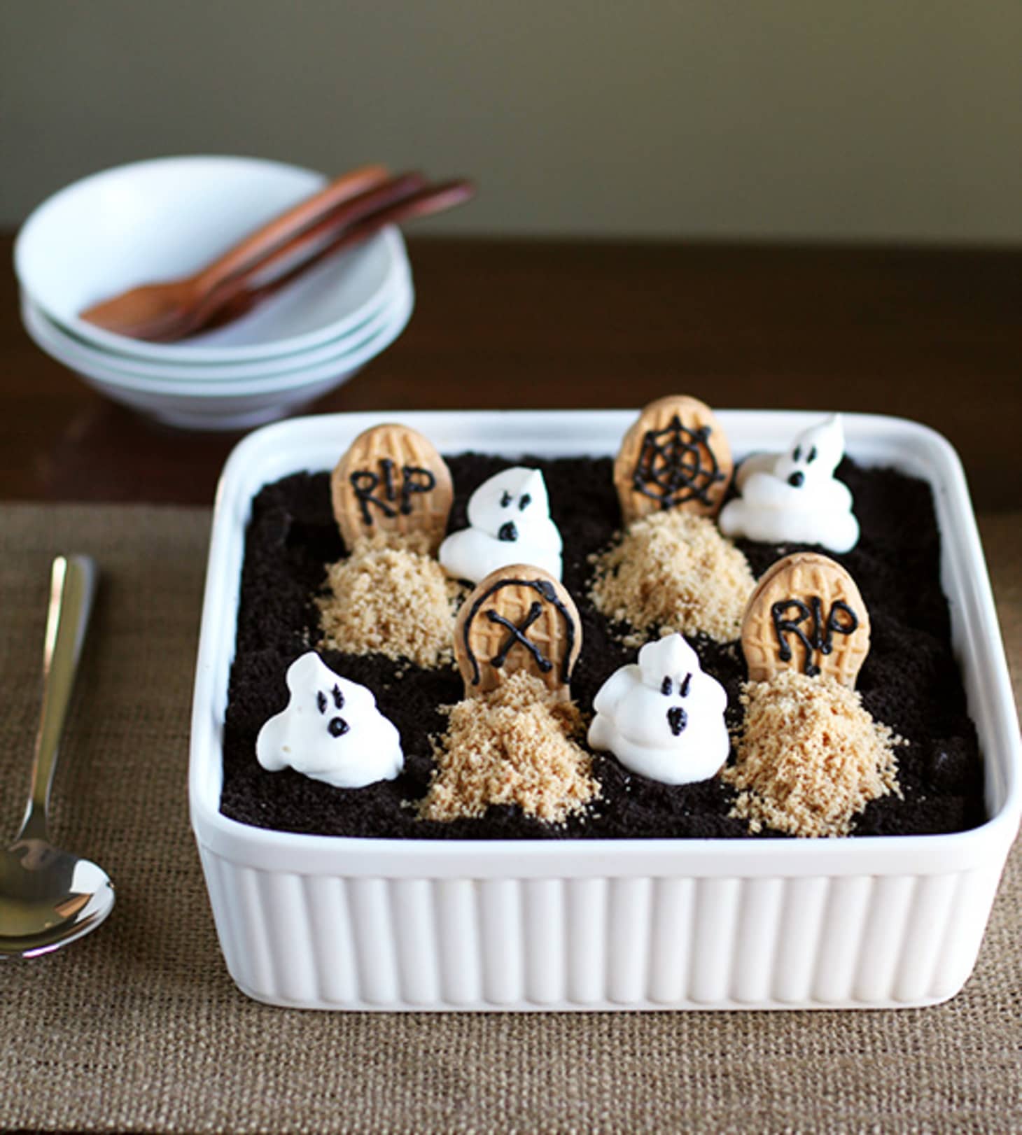 Graveyard Dirt Dessert
 Peanut Butter and Chocolate Graveyard Dirt Cake