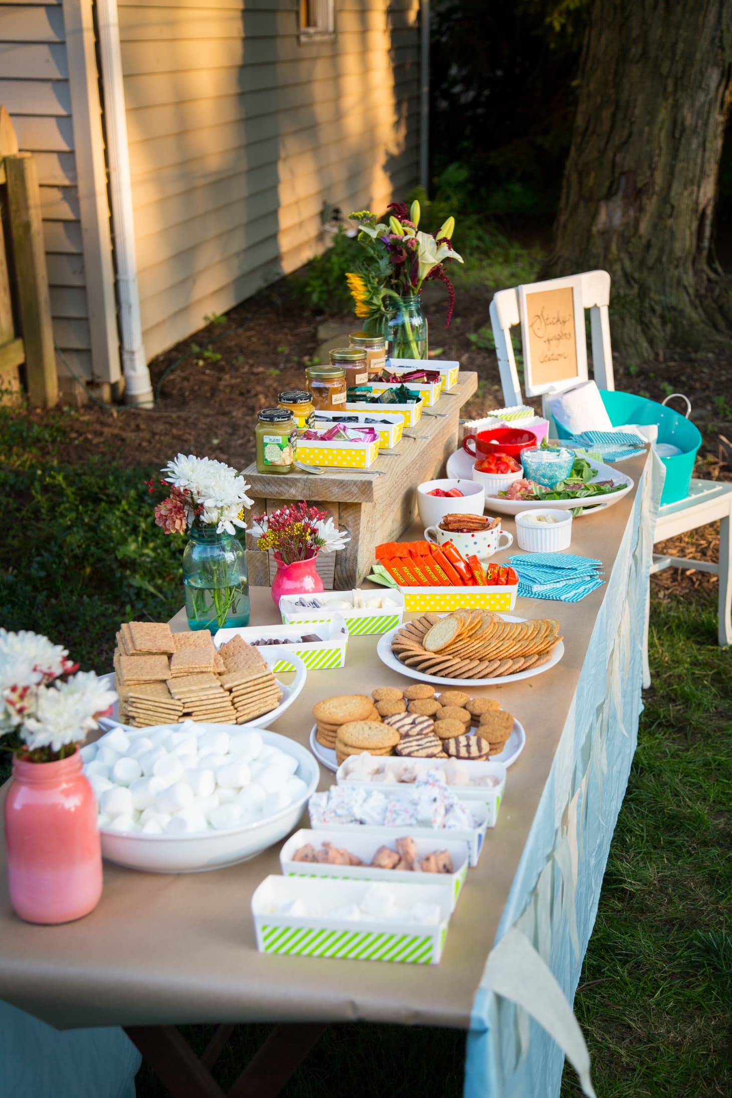 Everything You Need To Know For A Backyard S Mores Party Kitchn